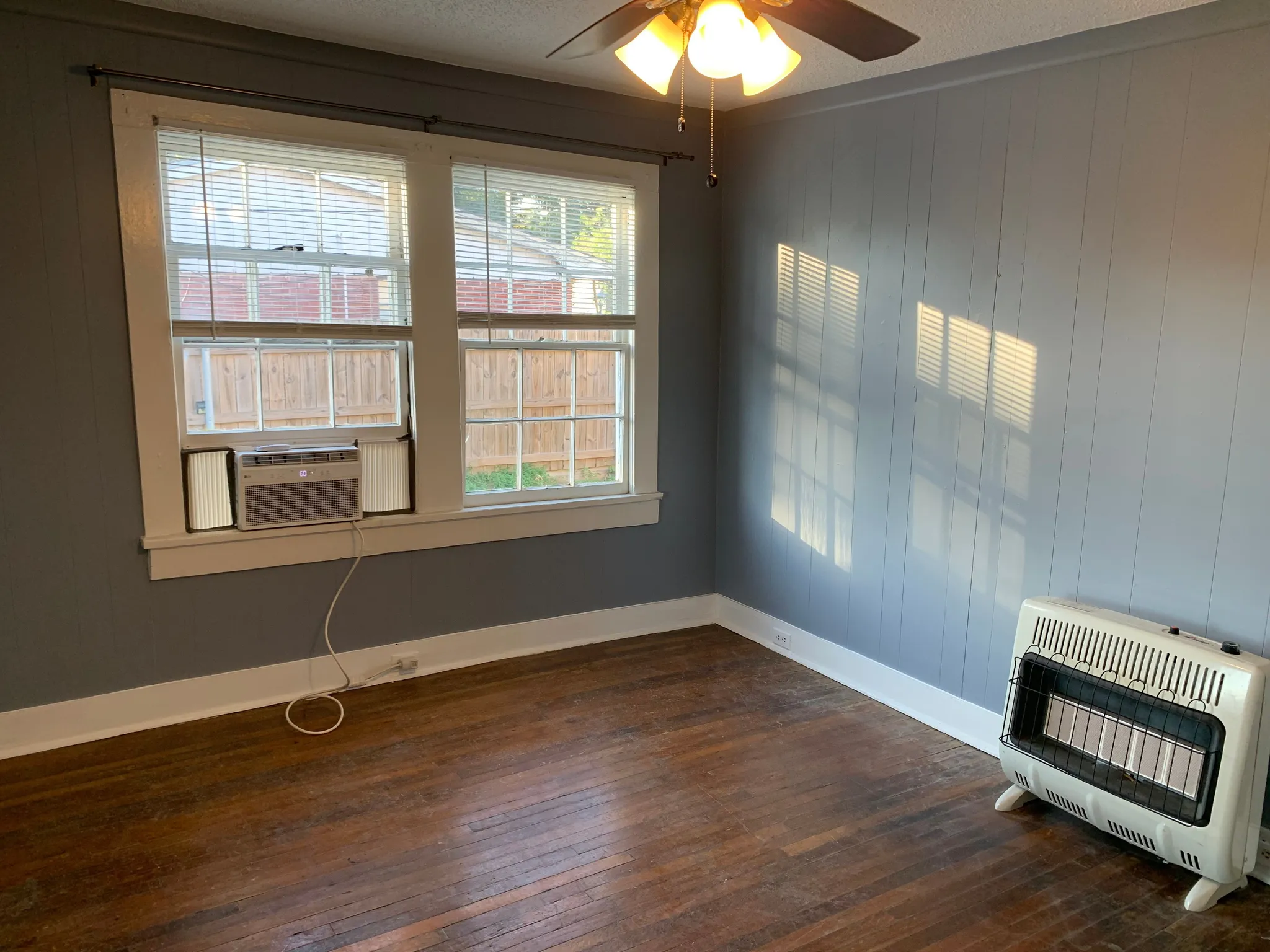 451 Oak Avenue - 1